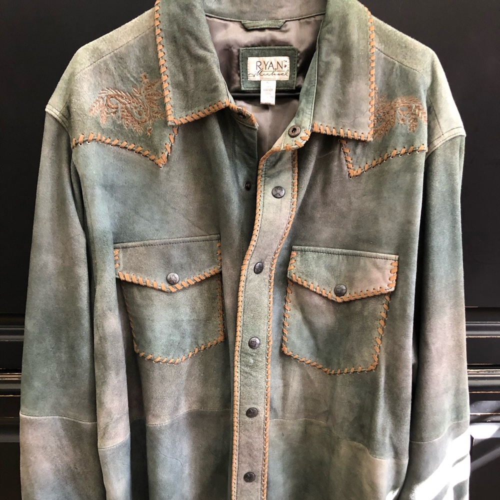 Men’s suede leather shirt in teal/blue.